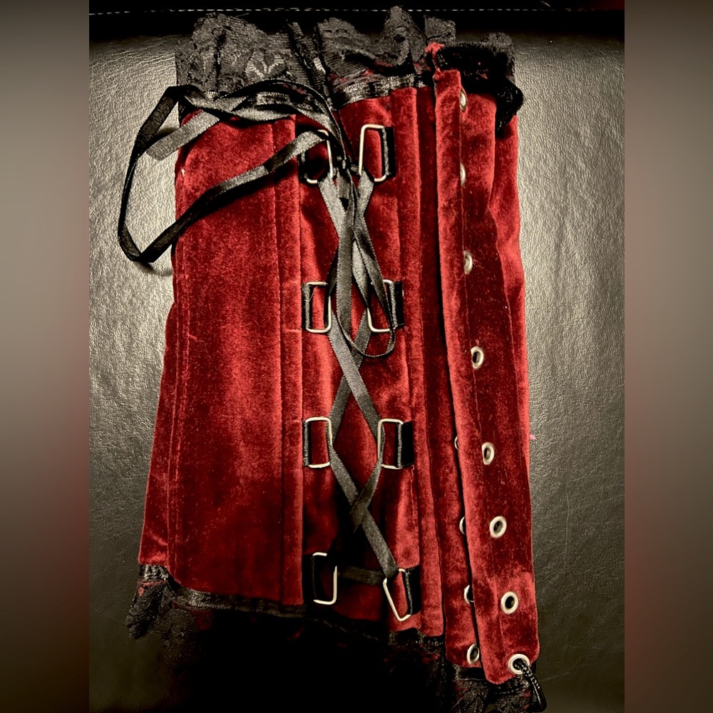 Red velvet small corset